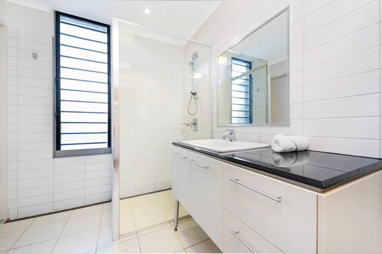 Apartment Artistic Escape With Balcony And Parking *